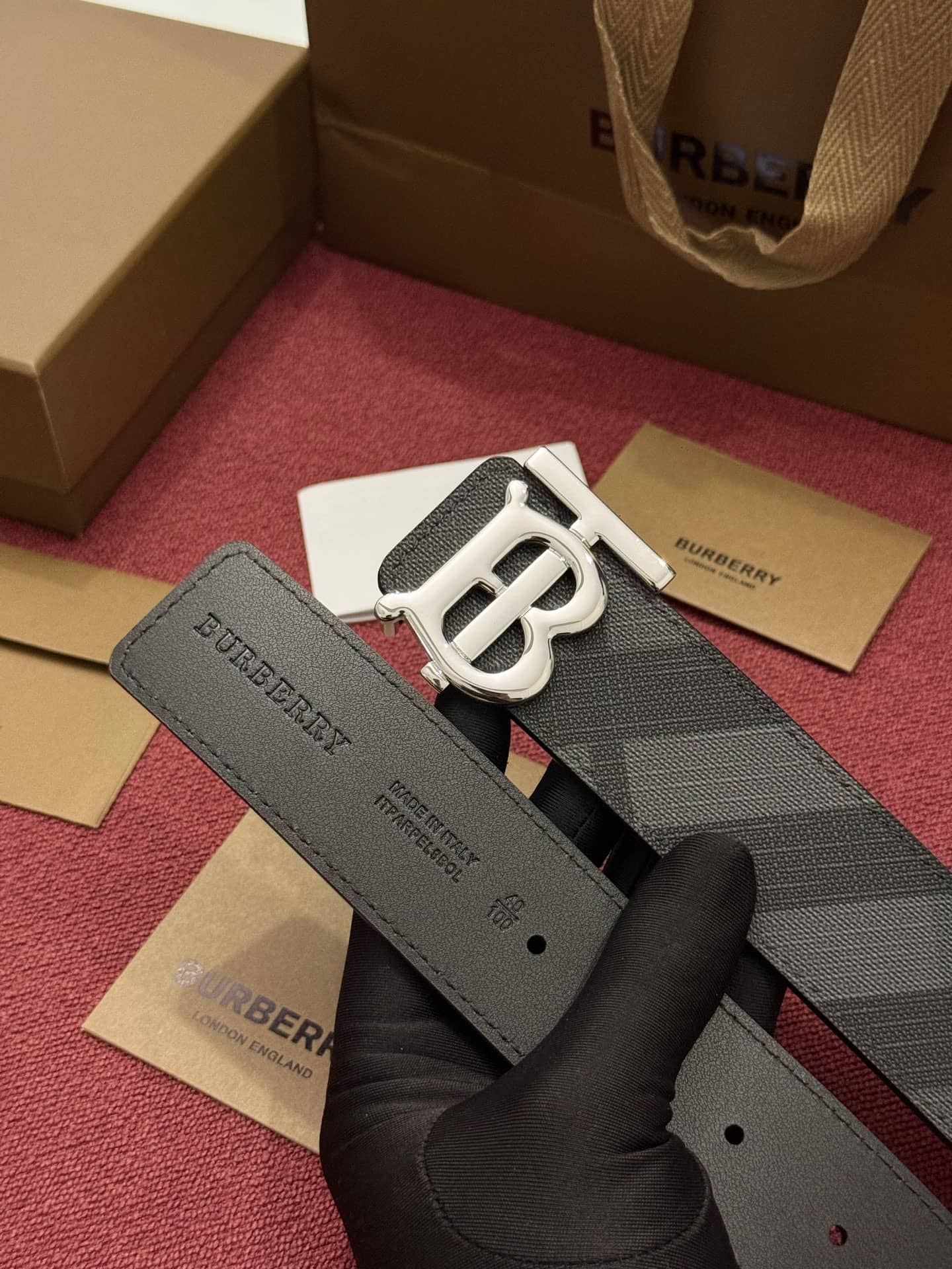 Burberry Belt-012